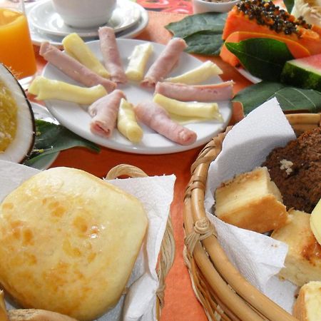 Pousada Dos Girassois Прадо Екстериор снимка